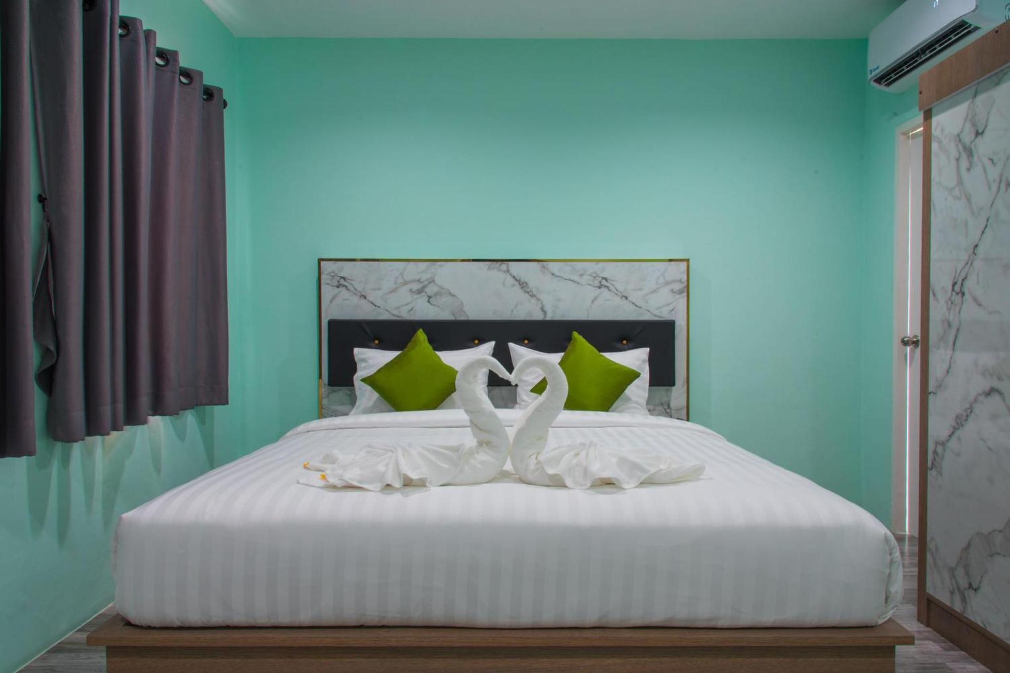 Anatasia Apartment Phuket Exteriör bild